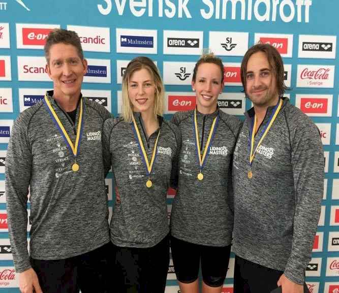 Lidingös simmare tog 24 medaljer under SM-helg