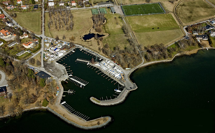 Utanför Breviks hamn finns Halvkakssundet, som ingår i Lidingös blåplan. Bild: Lidingö stad