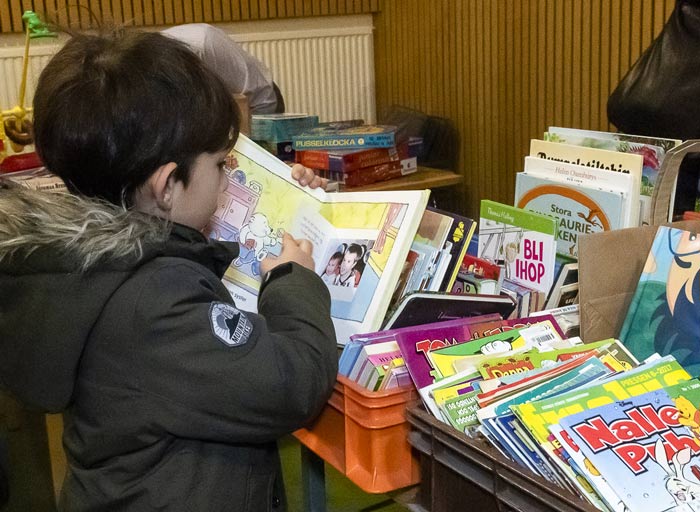 Barnböcker och serietidningar tilldrog sig stort intresse. Foto: Bo Vading