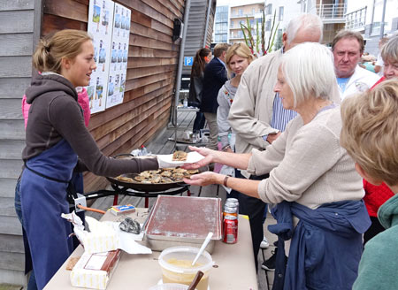 Stekta strömmingar såldes i parti och minut.