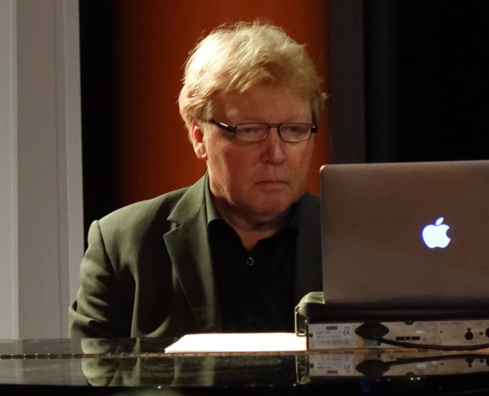 Pianisten Peter Ljung fick musiken att lyfta med sitt skickliga spel.