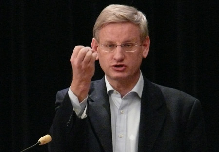 Carl Bildt: Sveriges relationer med Ryska federationen skadas.